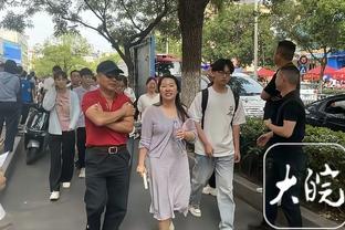 穆雷谈22分大逆转：我们提升了能量 大家打球不为得分&就是在拼