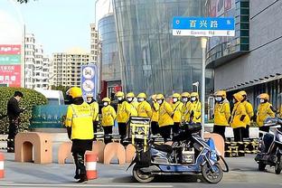 20岁布拉德利数据：贡献2解围2拦截4抢断，11次对抗成功7次